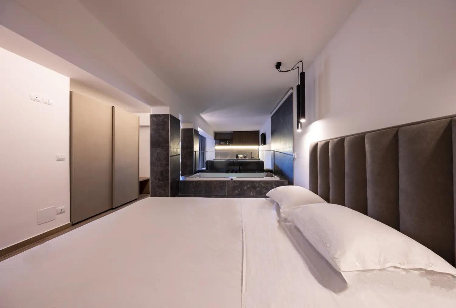 La Brisa Aparthotel Capo dʼOrlando Buitenkant foto